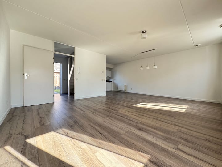 Foto 14 van Burg. Van Houdtplein 8