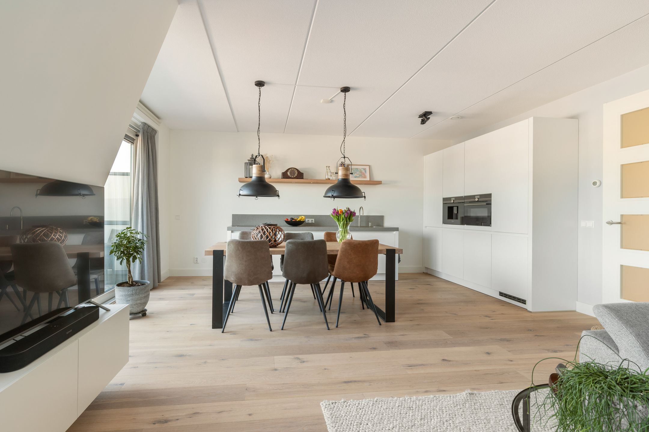 Foto 6 van Ambachtsweg 57