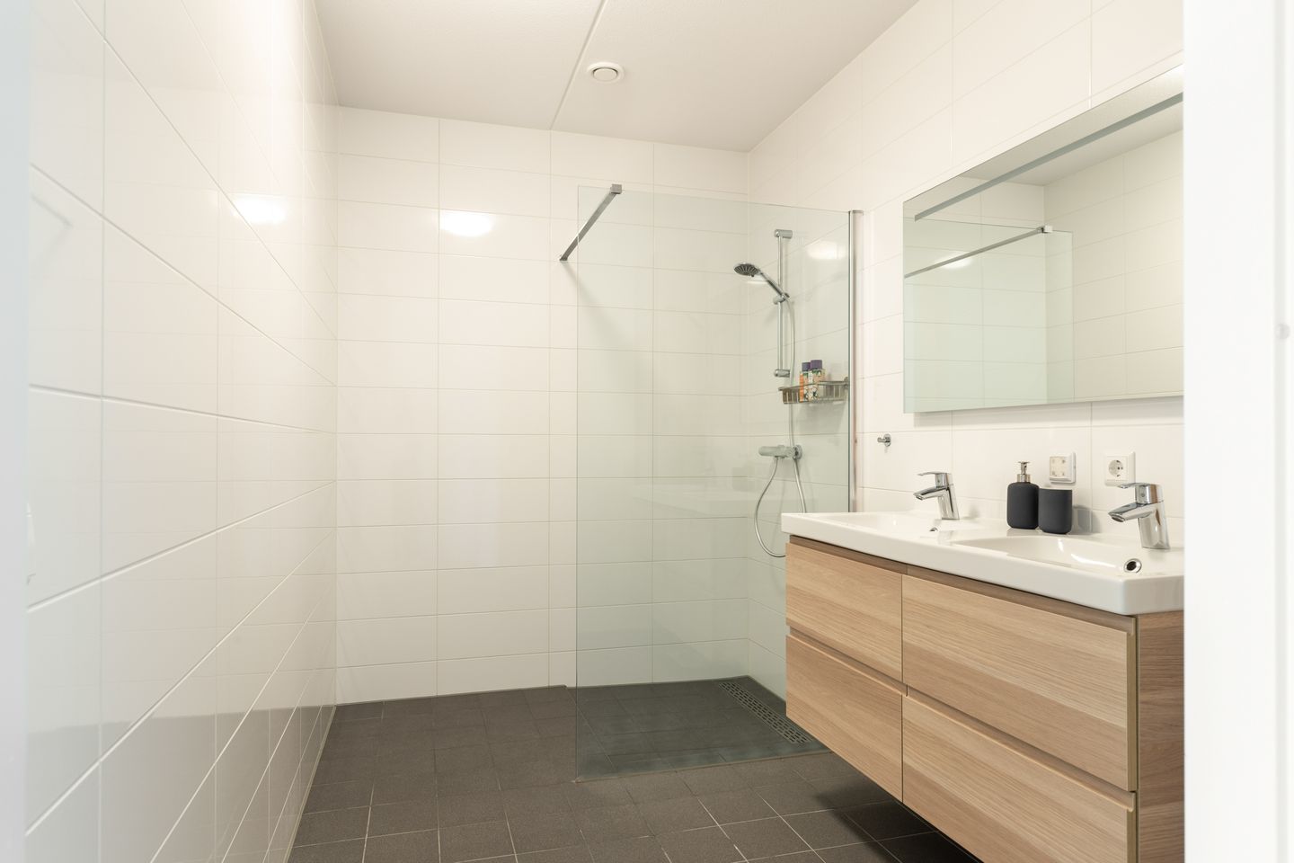 Foto 20 van Ambachtsweg 57