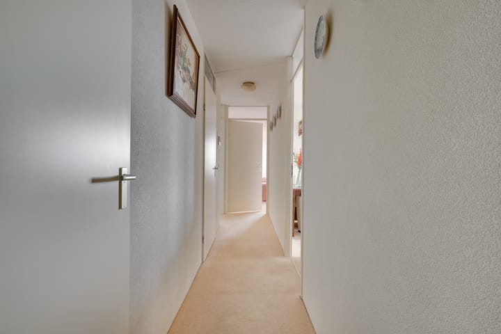 Foto 4 van Stella Agsteribbeland 83