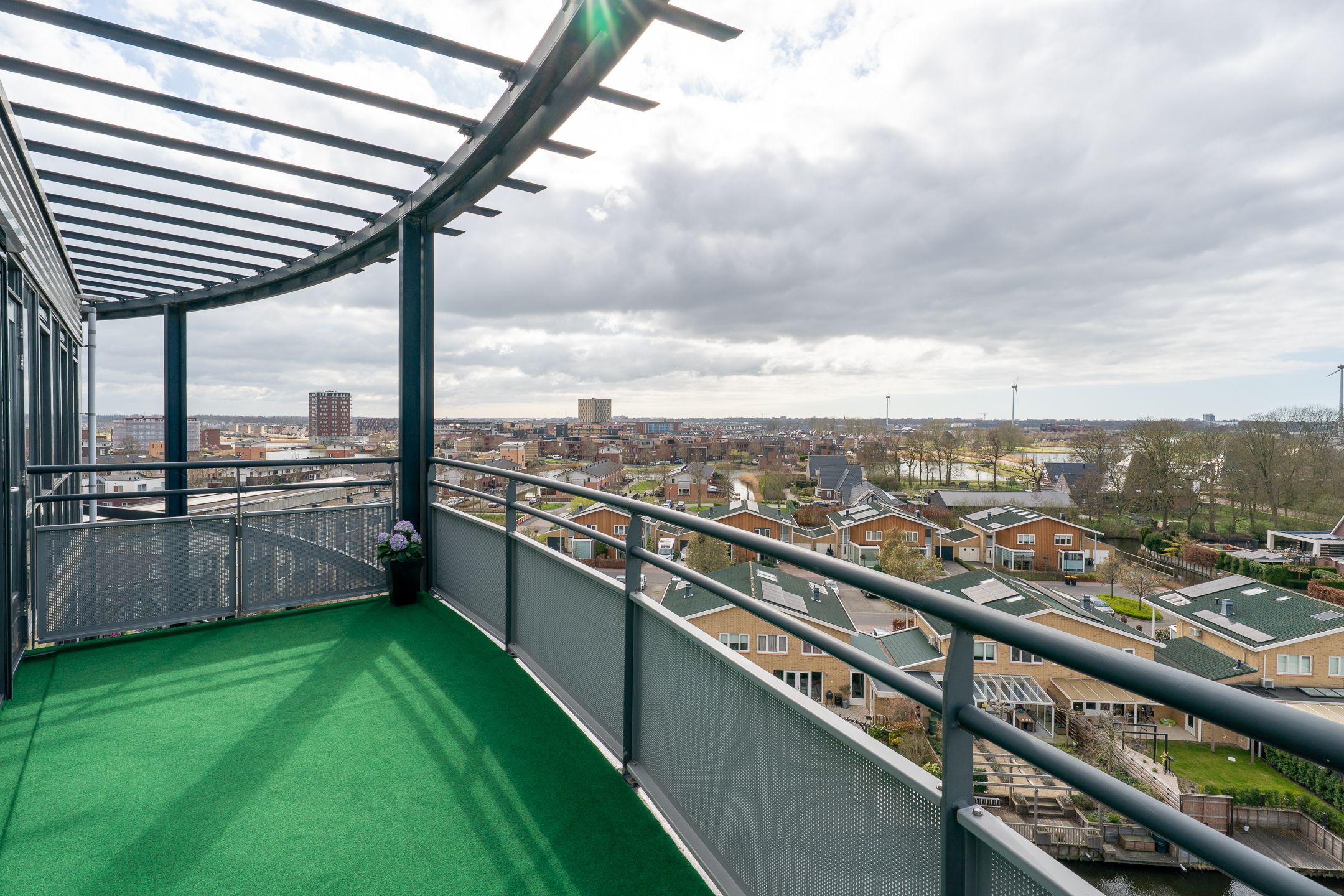 Foto 30 van Stella Agsteribbeland 83