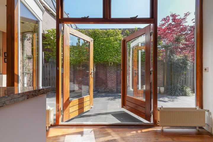 Photo 26 of Bredaseweg 52