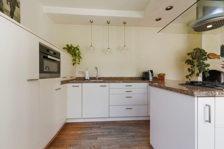 Photo 27 of Bredaseweg 52