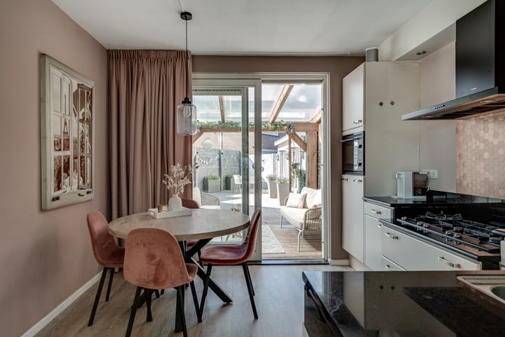 Photo 13 of Veerweg 10