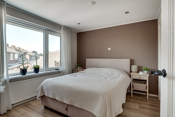 Photo 23 of Veerweg 10