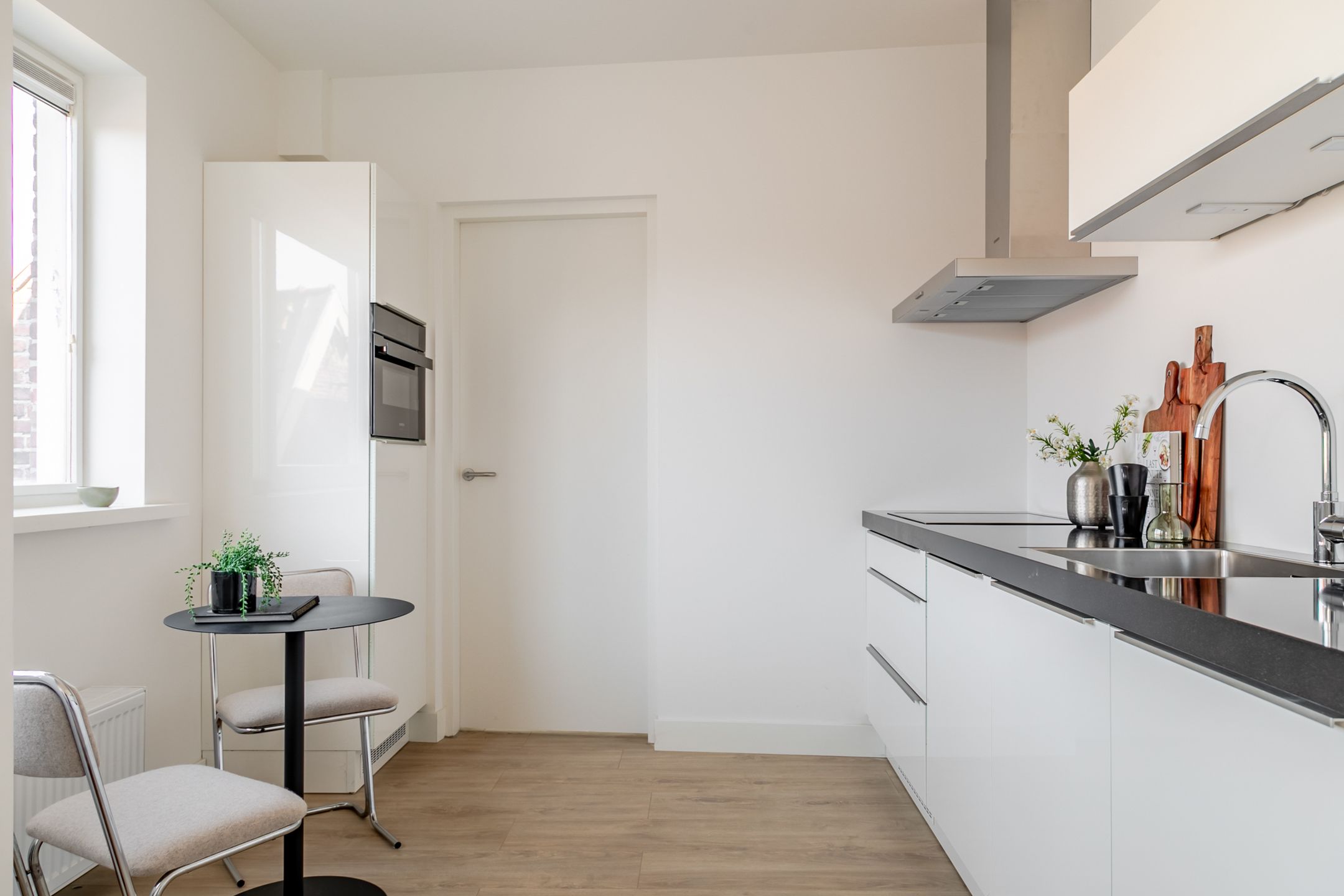 Photo 6 of Raamvest 29-G