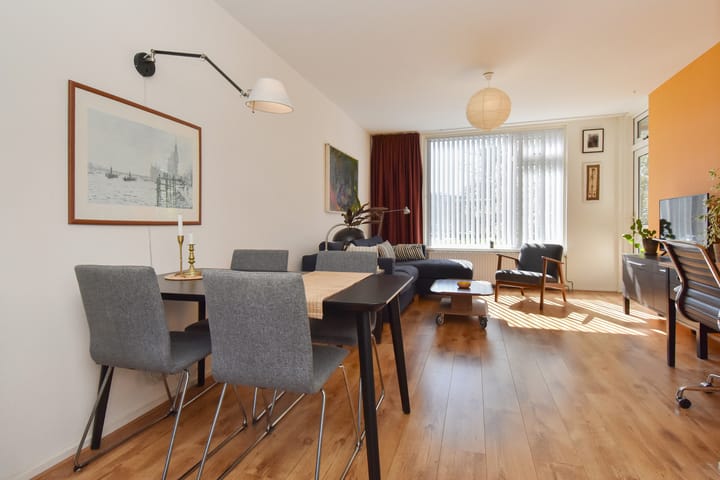 Foto 10 van W.H. van Leeuwenlaan 102