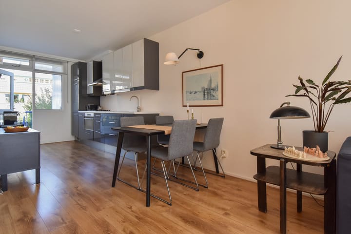 Foto 18 van W.H. van Leeuwenlaan 102