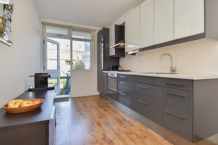 Foto 19 van W.H. van Leeuwenlaan 102