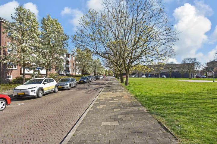 Foto 35 van W.H. van Leeuwenlaan 102