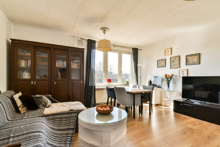 Foto 4 van Tweede Van der Helststraat 81-3