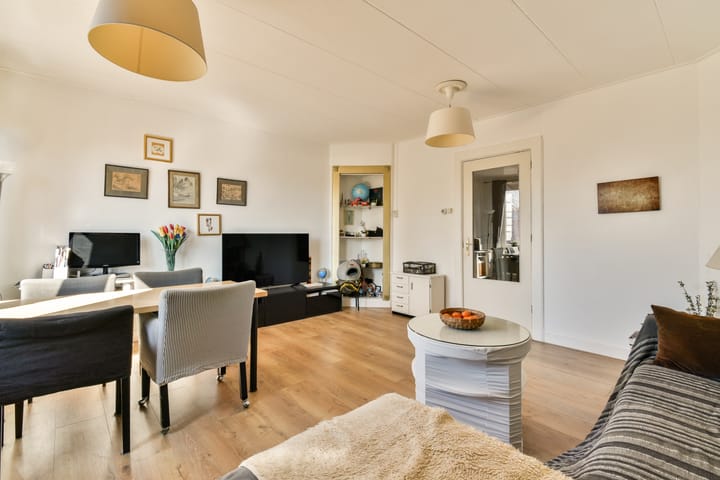 Foto 6 van Tweede Van der Helststraat 81-3