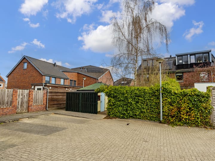 Photo 34 of Esdoornstraat 3-A