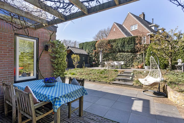 Photo 38 of Narcislaan 6