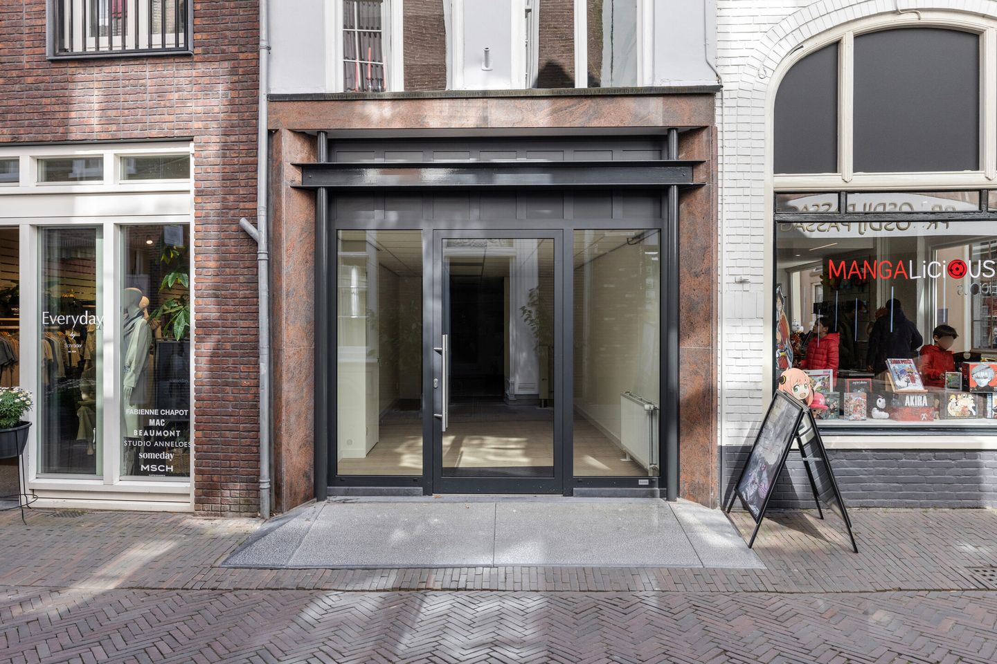 Photo 4 of Lange Bisschopstraat 22