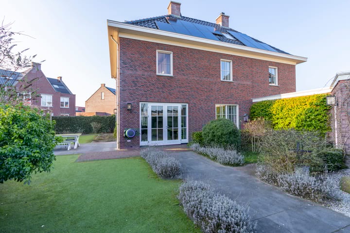 Foto 28 van Voreneng 34