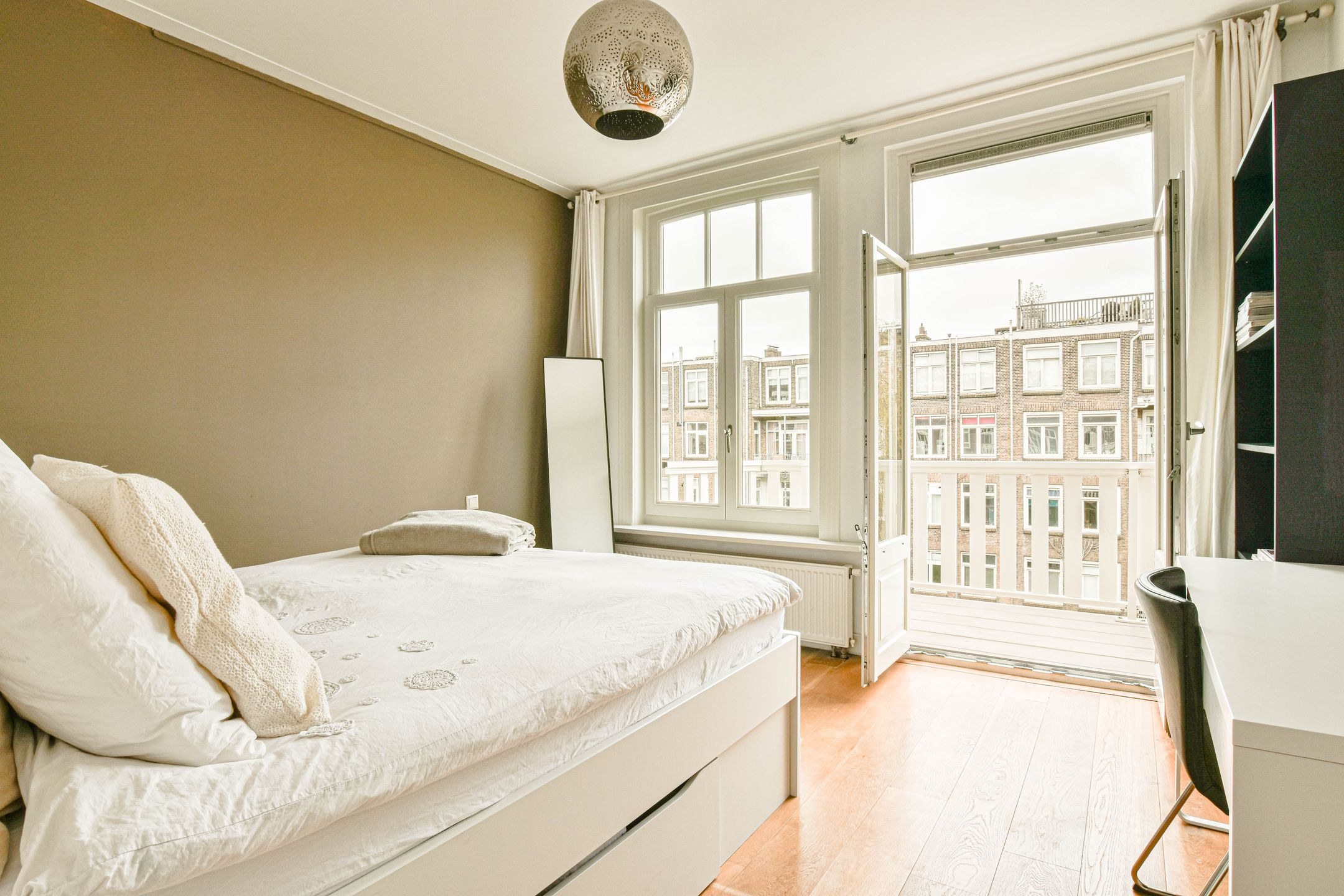 Foto 18 van Reinier Claeszenstraat 25-3