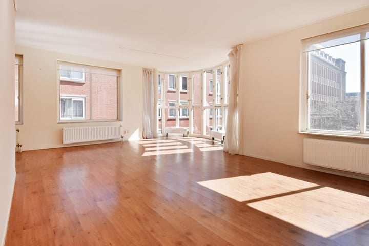 Foto 11 van Bazarlaan 36