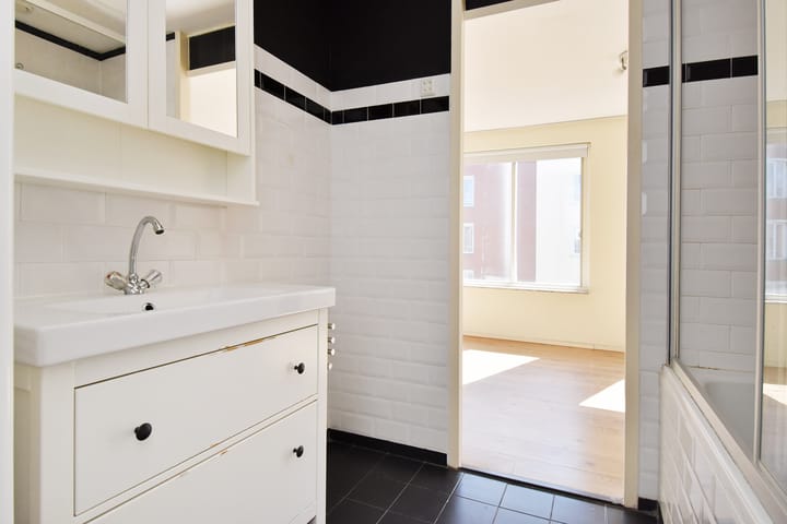 Foto 24 van Bazarlaan 36