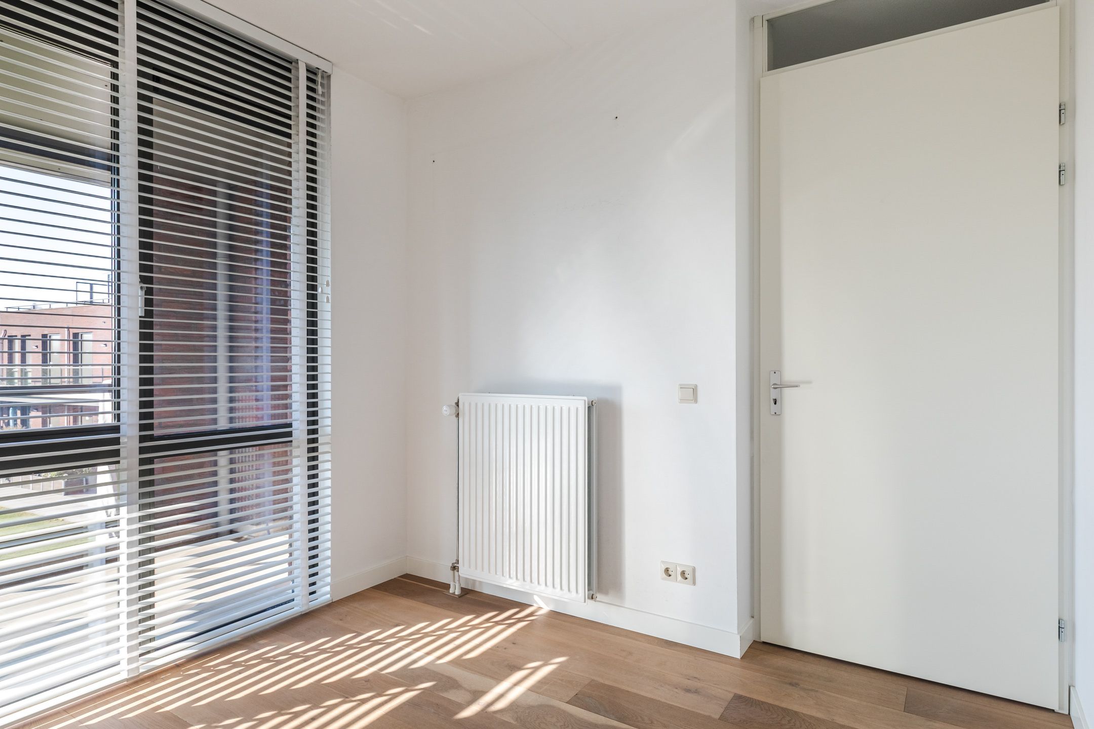 Photo 15 of Hilverstraat 57