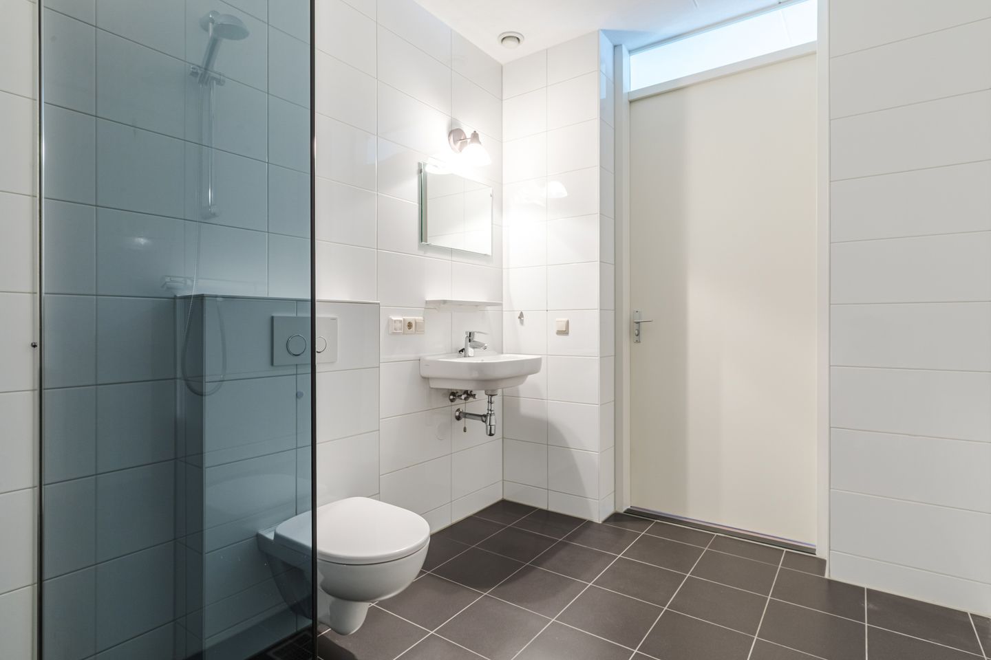 Photo 19 of Hilverstraat 57