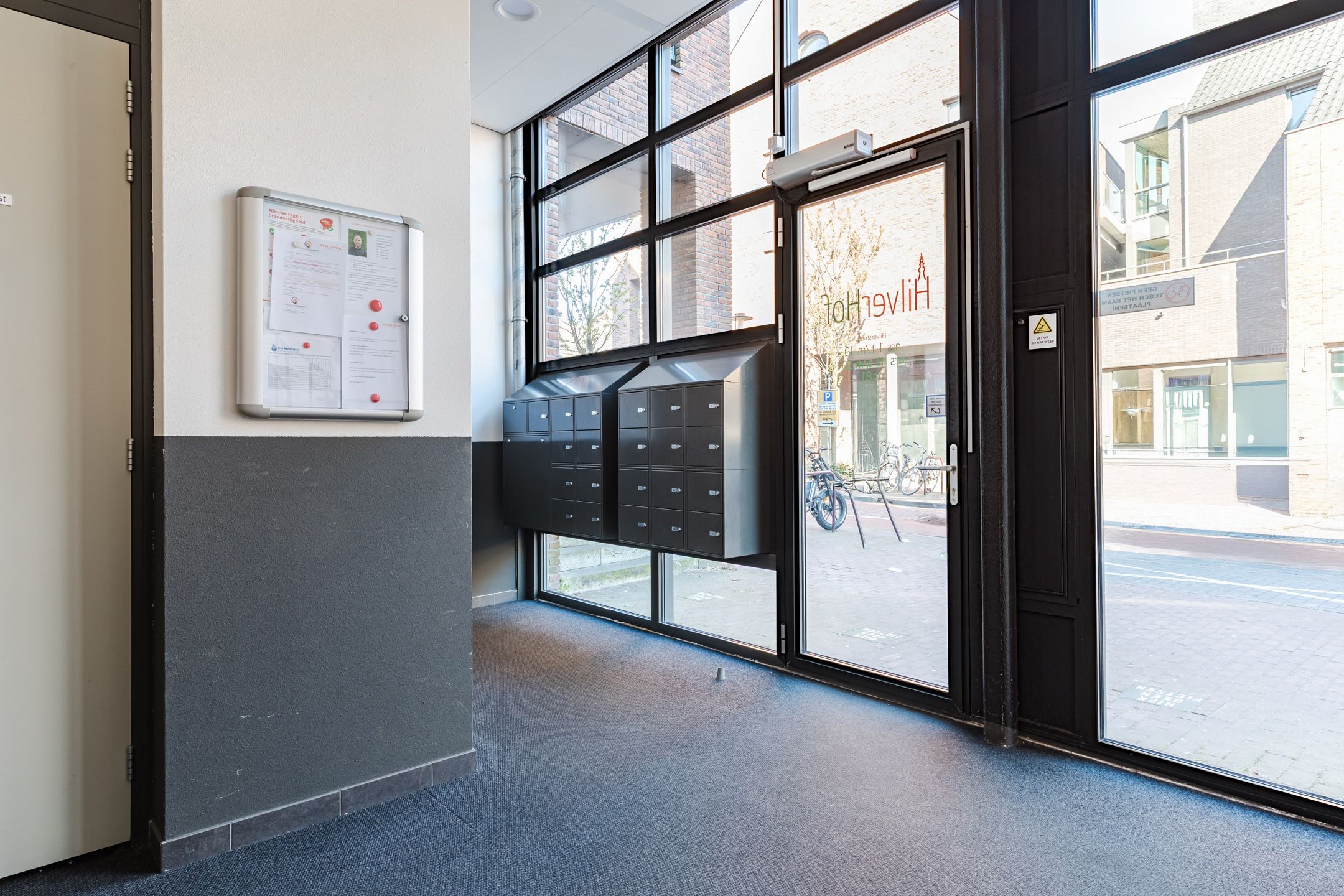 Photo 27 of Hilverstraat 57