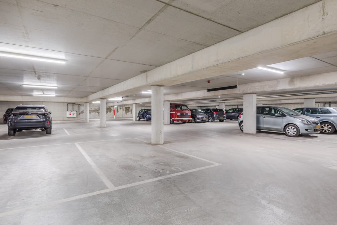 Photo 28 of Hilverstraat 57