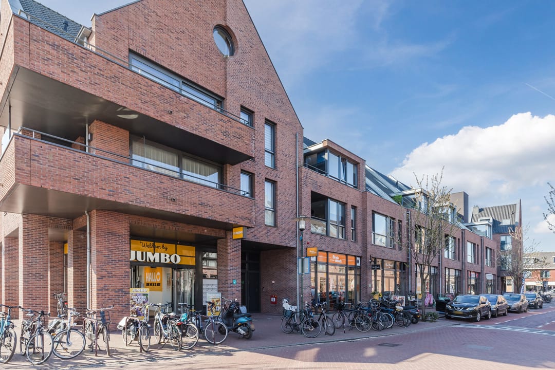 Photo 32 of Hilverstraat 57