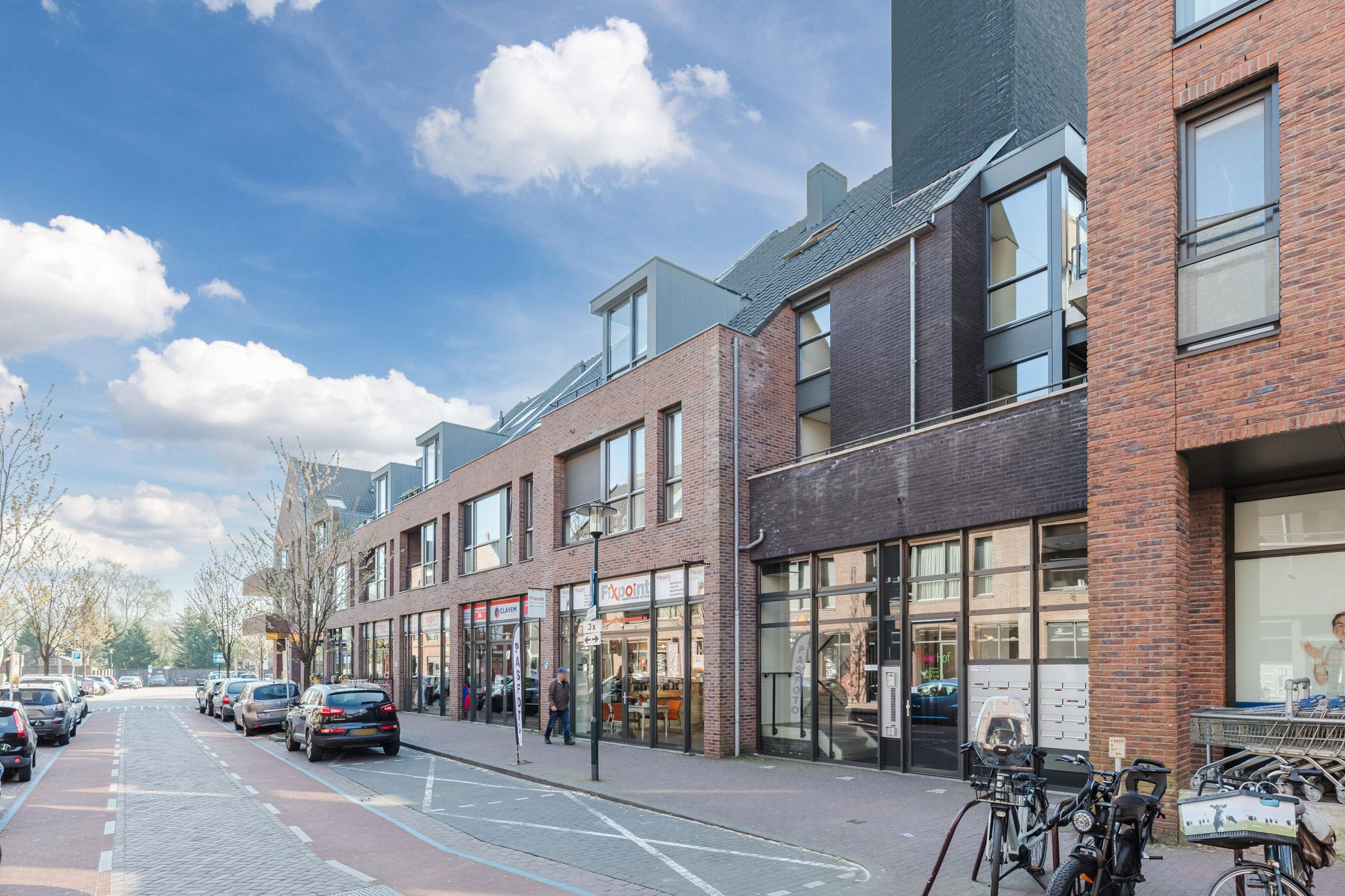 Photo 36 of Hilverstraat 57