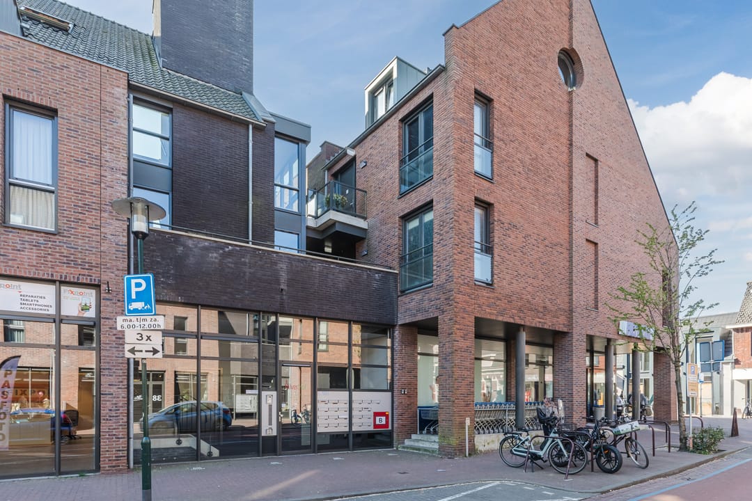 Photo 37 of Hilverstraat 57