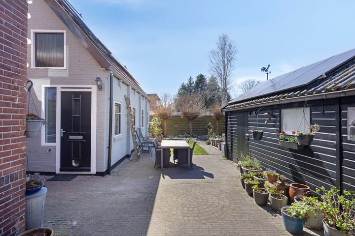 Photo 28 of Hoofdstraat 214