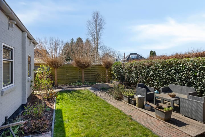 Photo 31 of Hoofdstraat 214