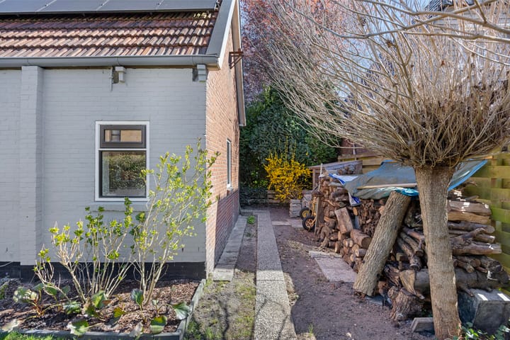 Photo 32 of Hoofdstraat 214