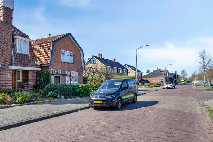 Photo 35 of Hoofdstraat 214