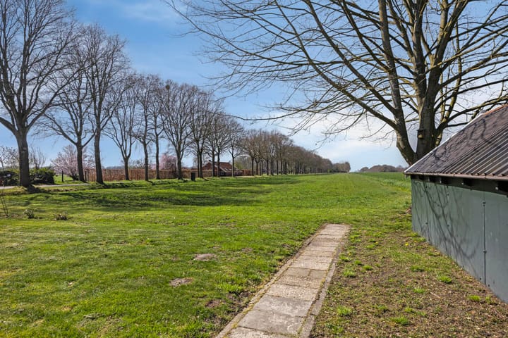 Photo 2 of Drostenlaan 7