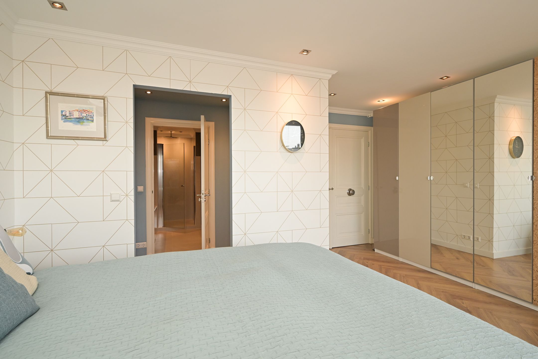 Photo 18 of Frederikstraat 557