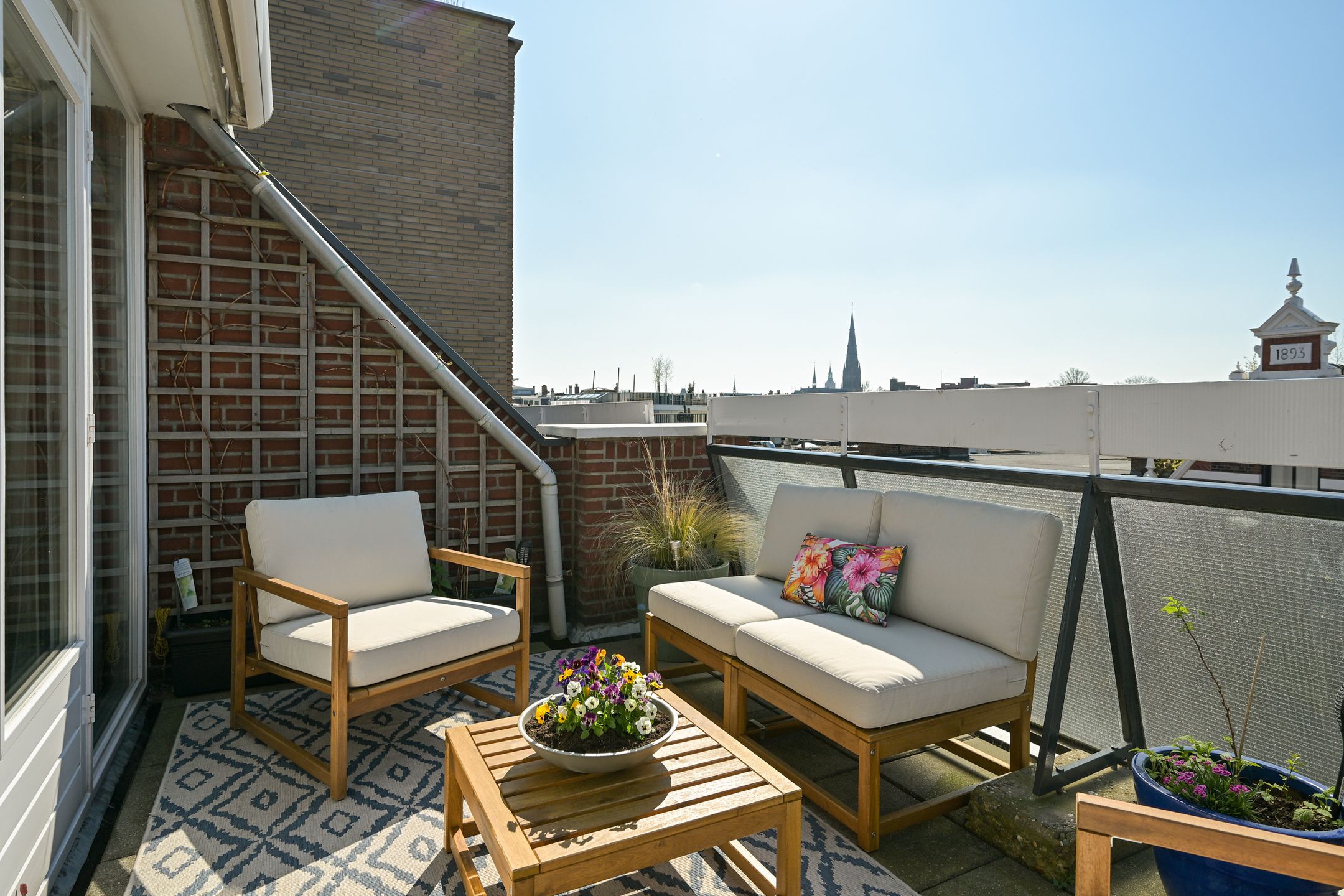 Photo 30 of Frederikstraat 557