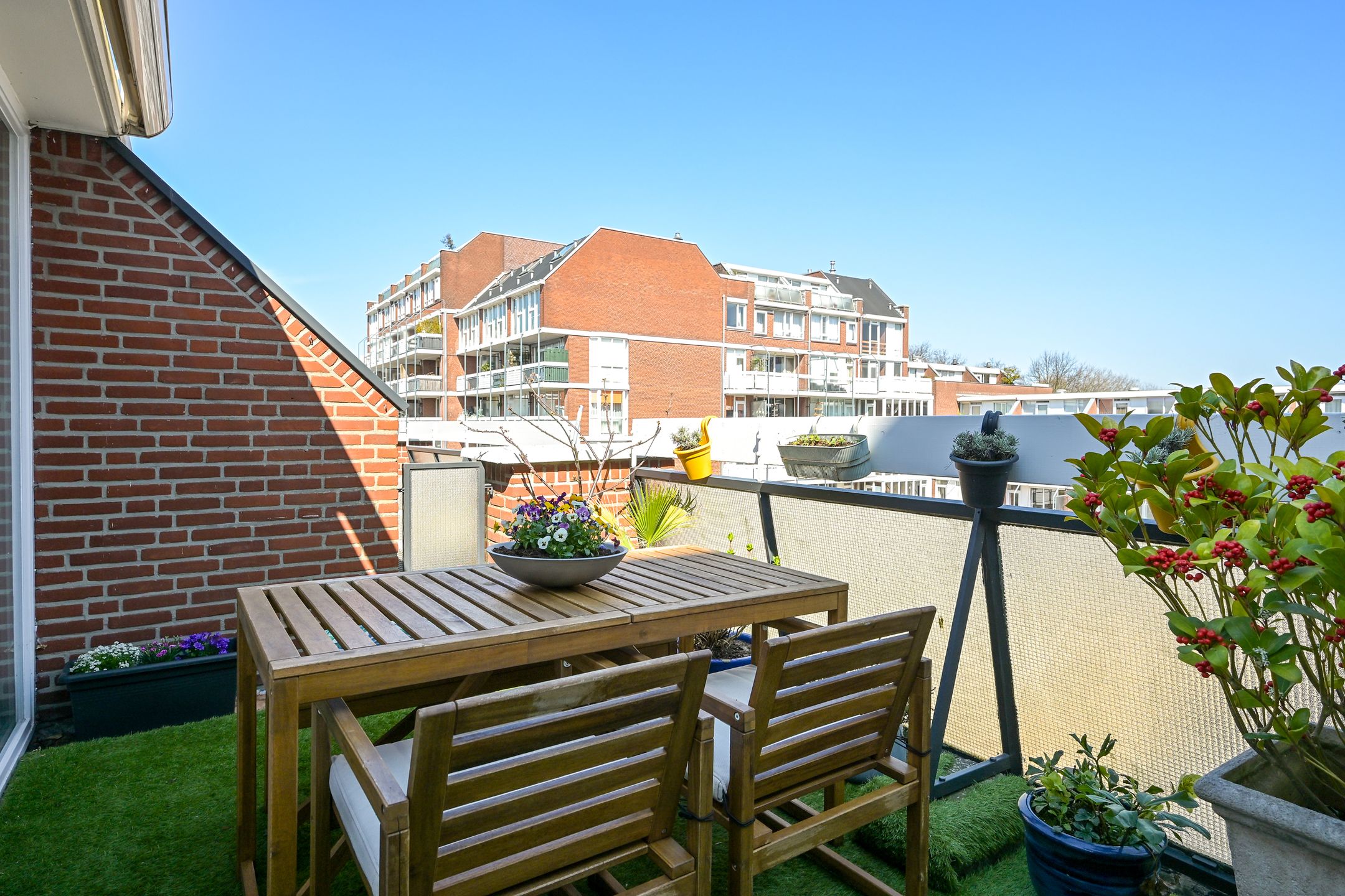 Photo 42 of Frederikstraat 557