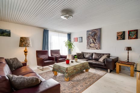 aan Sint Job 11 secondary image