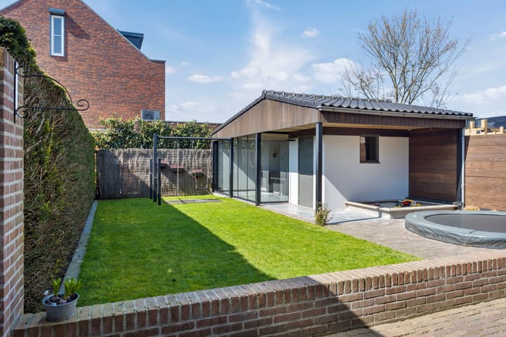 Foto 30 van Lindenhof 2