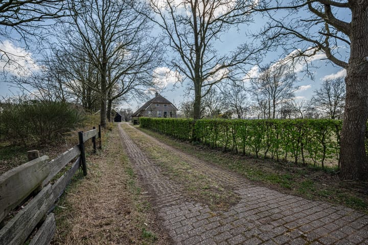 Foto 2 van Benderse 6