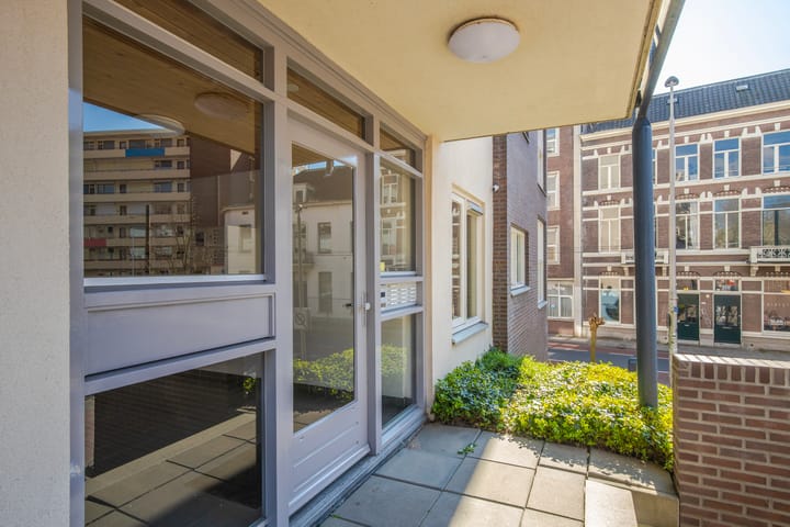 Foto 6 van Betuwestraat 6-10