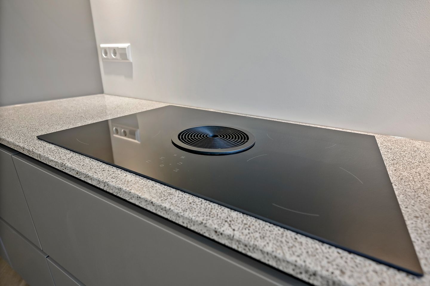 Photo 10 of Nassau Dillenburgstraat 21