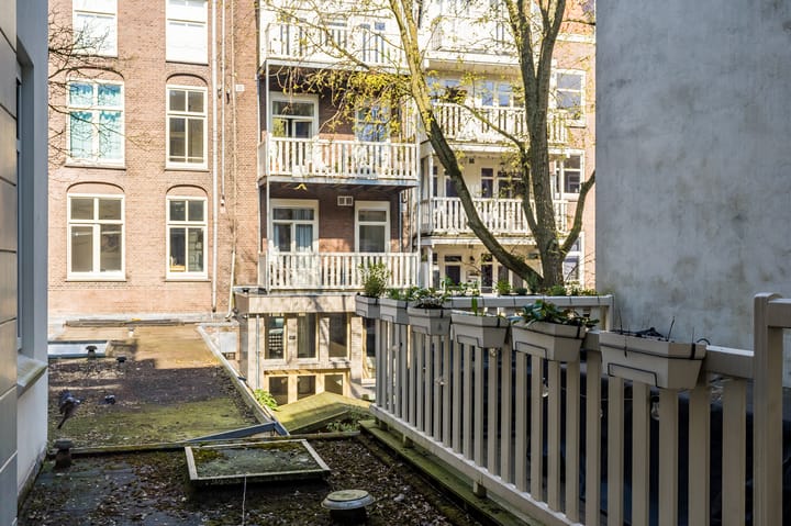 Foto 10 van Eerste Oosterparkstraat 7-1