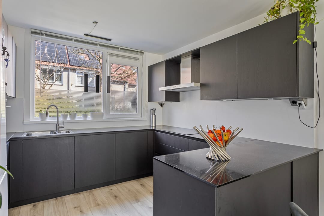 Photo 8 of Monnickendamstraat 13