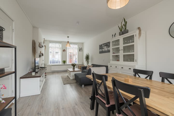 Foto 11 van Meidoornstraat 10