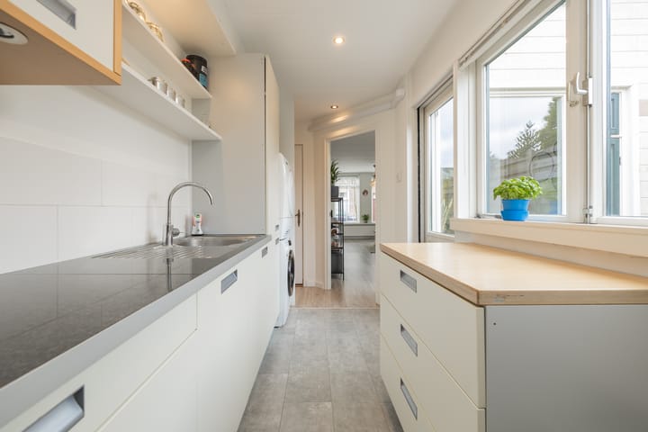 Foto 13 van Meidoornstraat 10