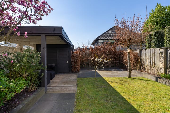 Foto 42 van Meeresteinstraat 34