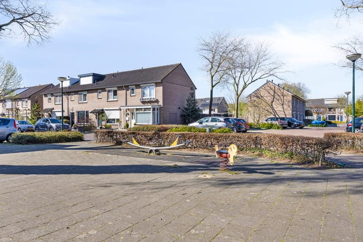 Foto 32 van Deken van den Heuvelstraat 64