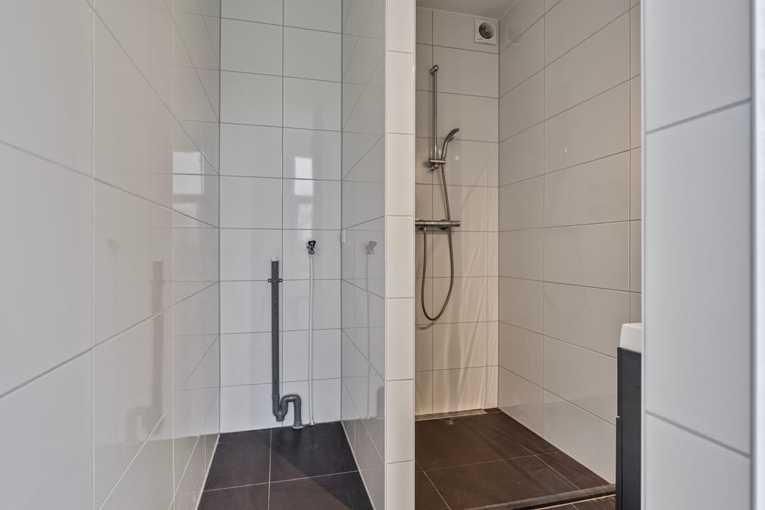 Foto 11 van West-Varkenoordseweg 239-C